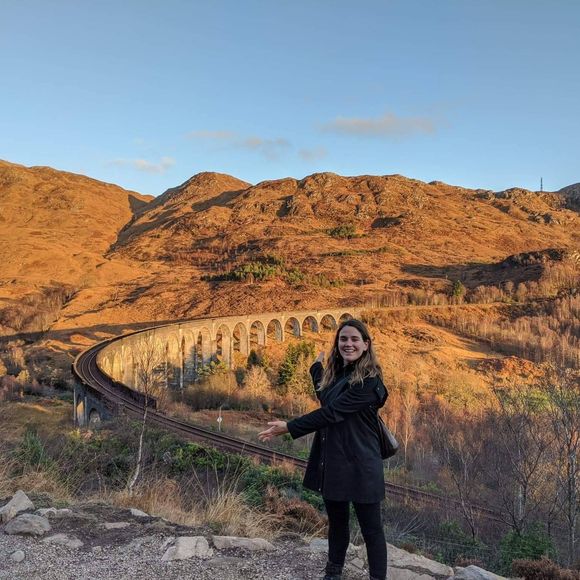 Meet your Posher, Julie - Picture 1 of 1